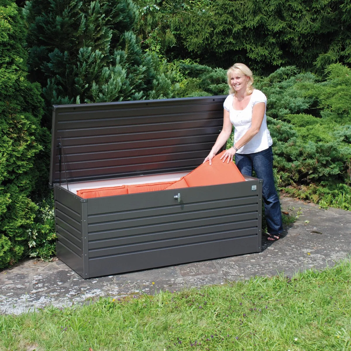 Biohort | 210 Gallon LeisureTime Deck Box