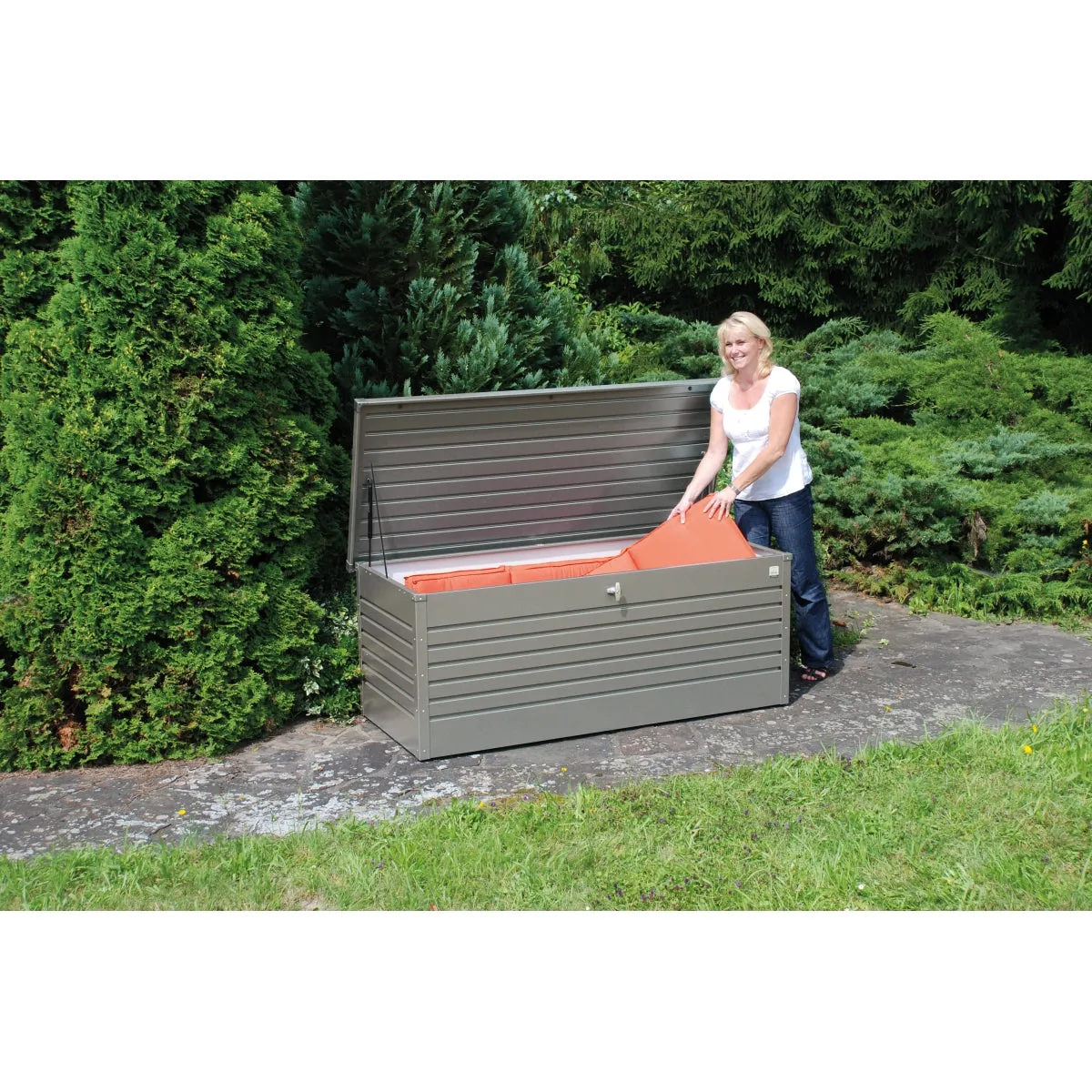 Biohort | 210 Gallon LeisureTime Deck Box