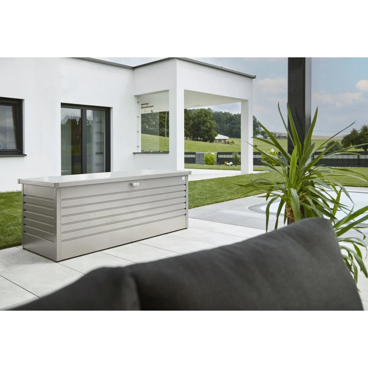 Biohort | 210 Gallon LeisureTime Deck Box