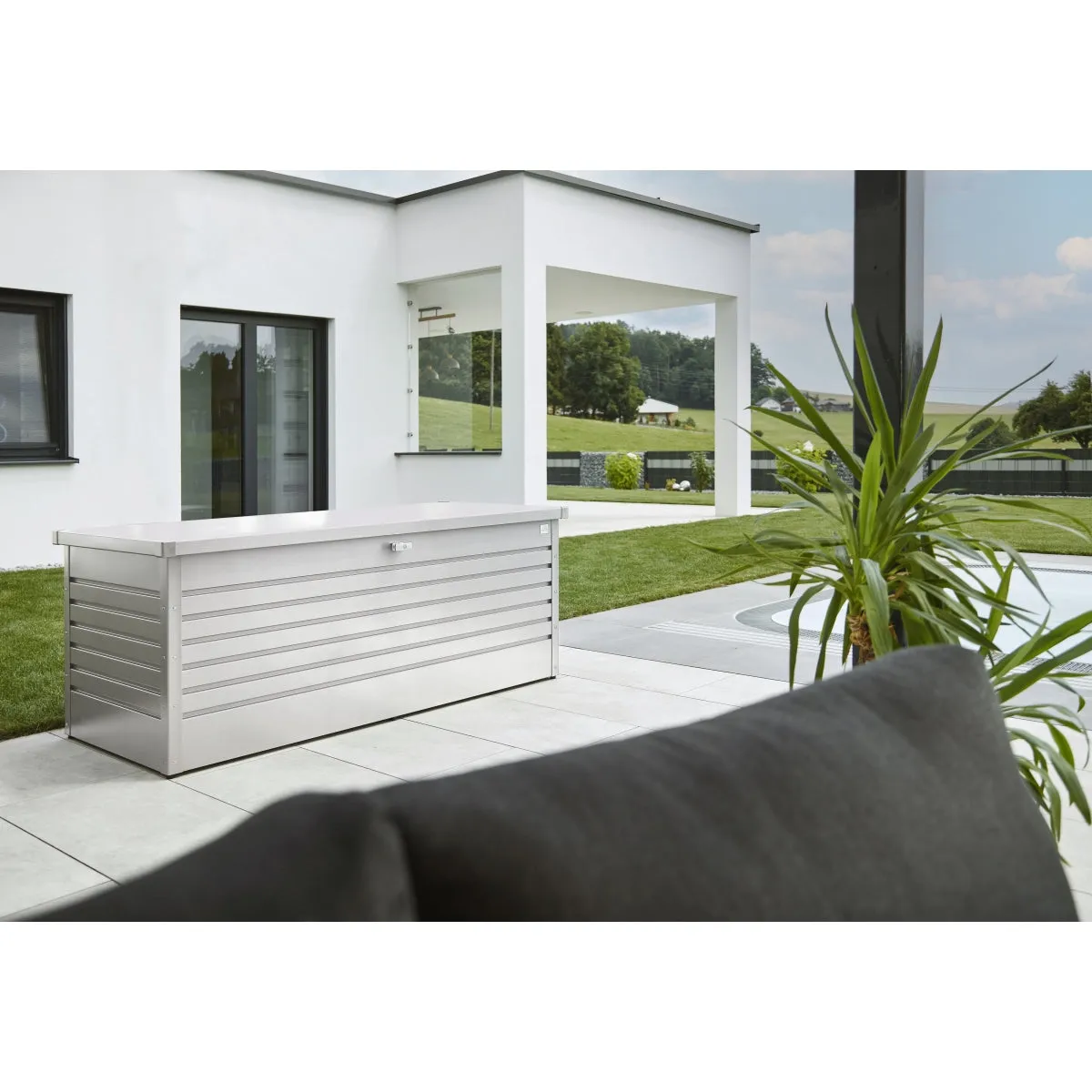 Biohort | 210 Gallon LeisureTime Deck Box